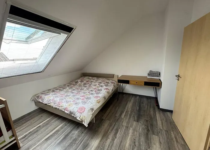 Wunderschoene Und Helle Apartman